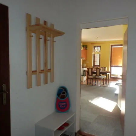 Apartmanovy Byt V Centre Banskej Bystrice